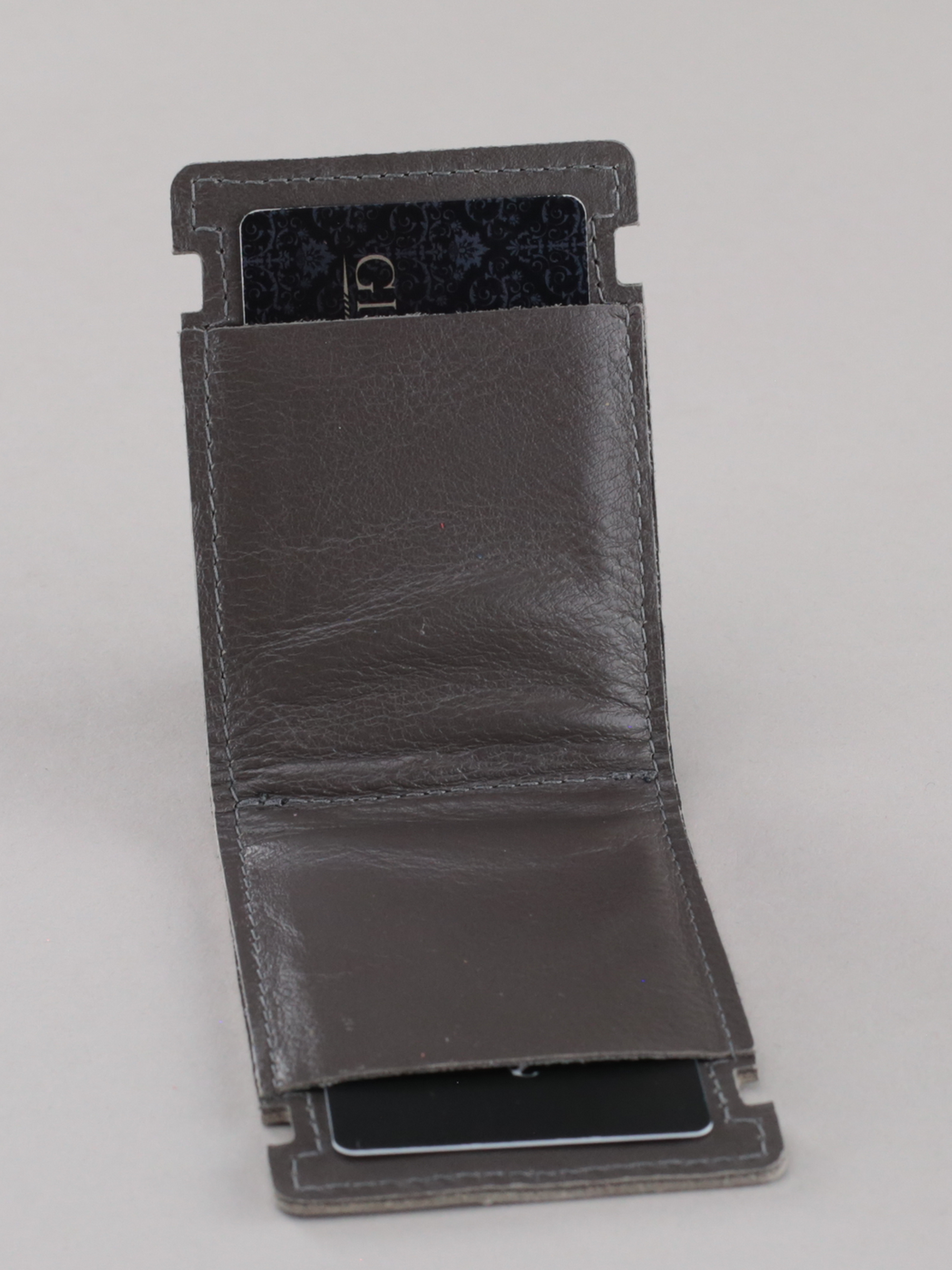 Dormie Workshop Gray Cash Cover